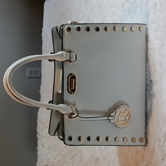 Handbag - Picture 2 of 9